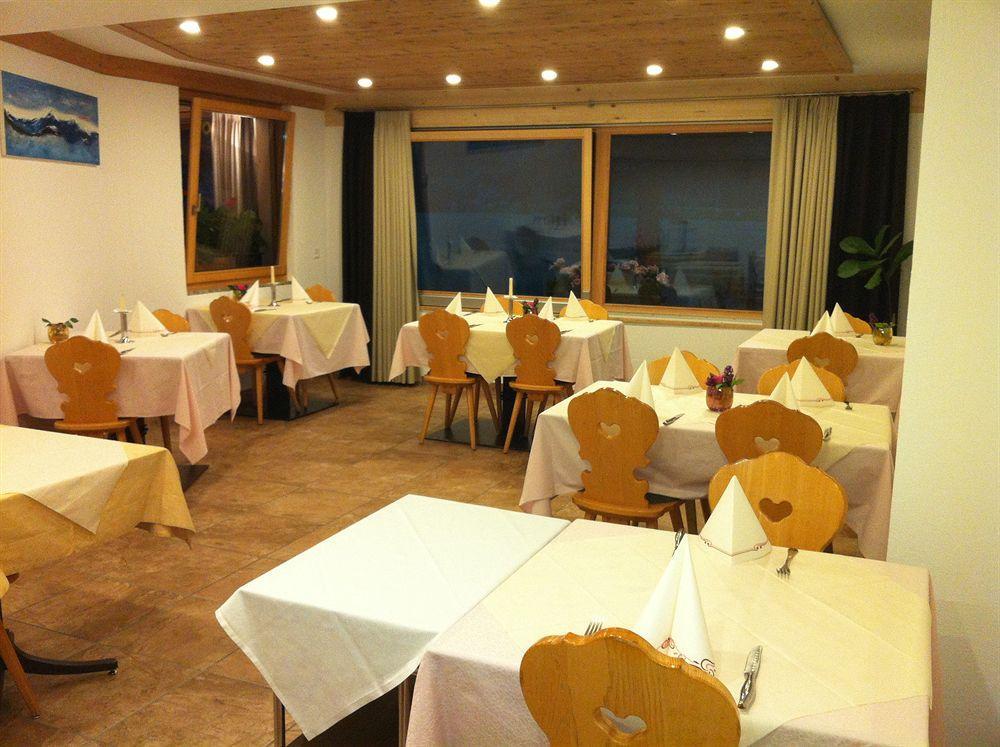 Hotel Pizzeria Selva زيرنيز المظهر الخارجي الصورة