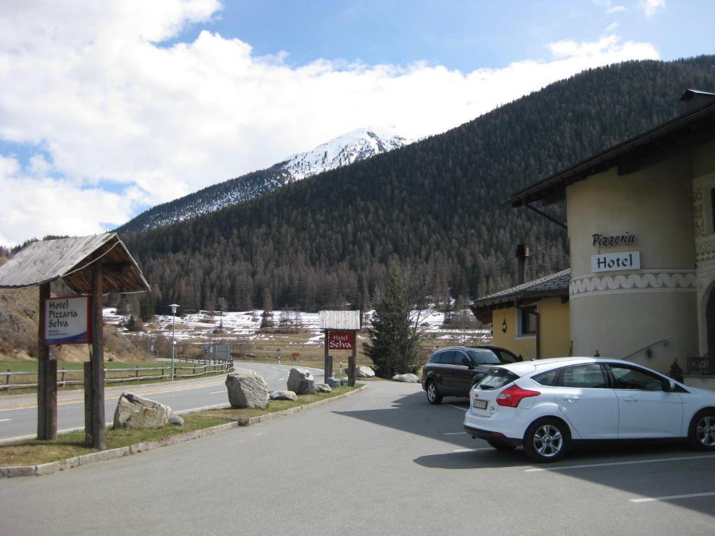 Hotel Pizzeria Selva زيرنيز المظهر الخارجي الصورة